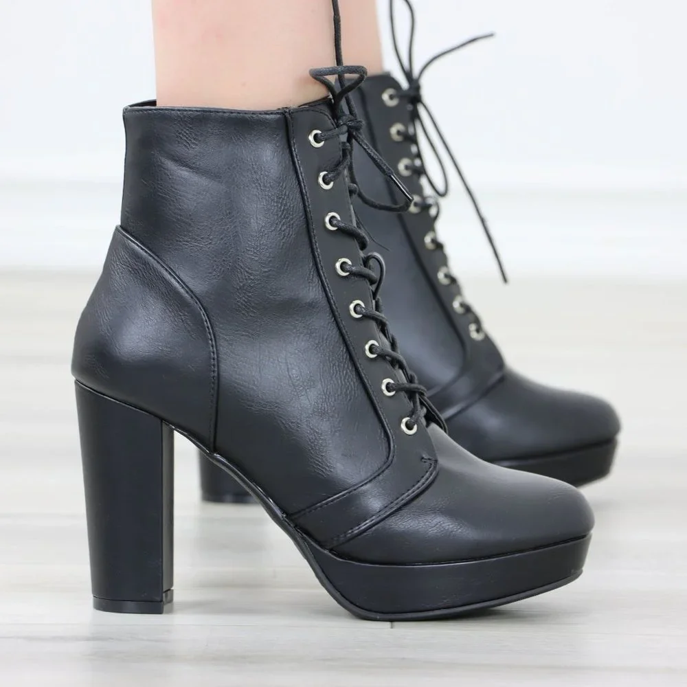 Black Ankle Boots Chunky Lug Block Heel Synthetic Leather Round Toe - Picture 5 of 12